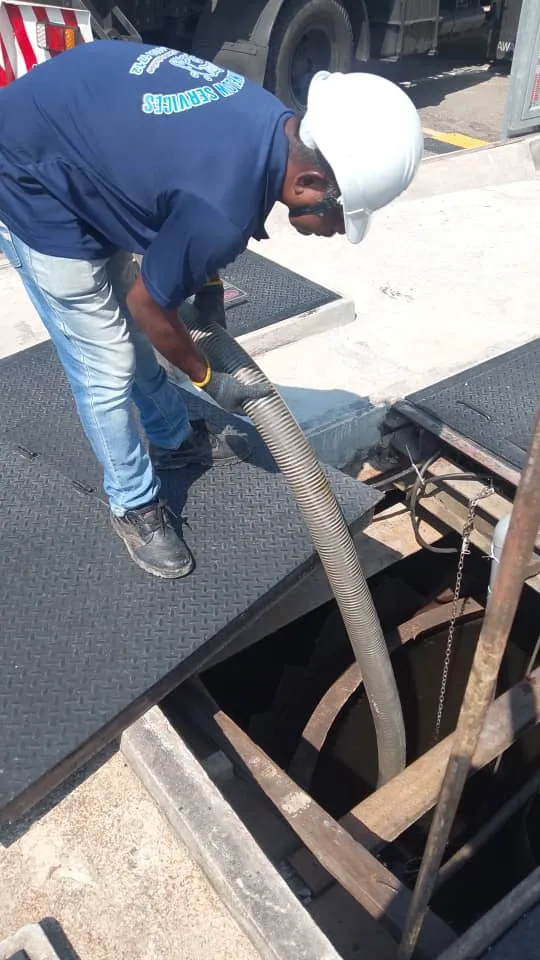 Kantha Inflow field crew in full PPE during sewer maintenance operation