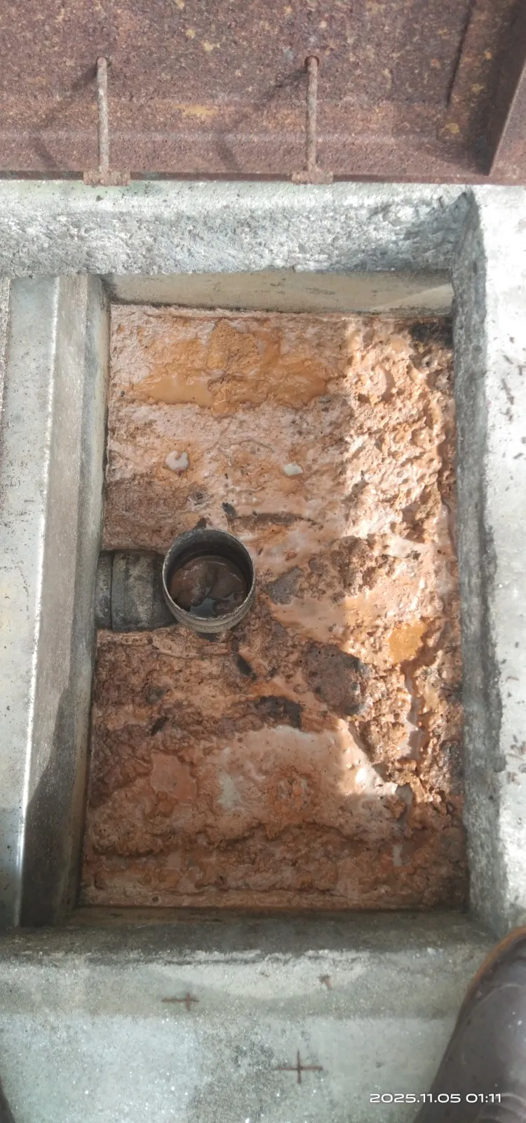 Sludge removal and approved disposal operation in Northern Malaysia